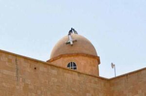 داعش يدنس كنائس الموصل ويحولها إلى مسالخ لذبح أضاحي العيد